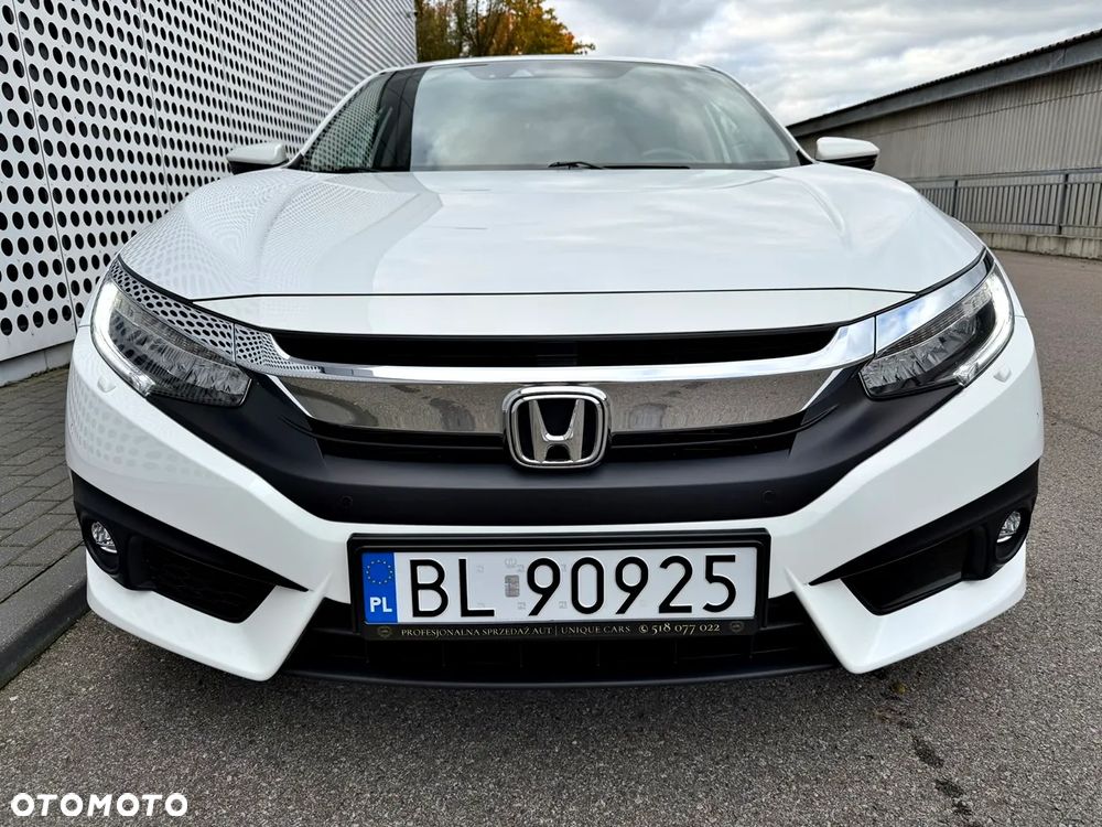 Honda Civic 1.5 i-VTEC Turbo CVT Executive - 3