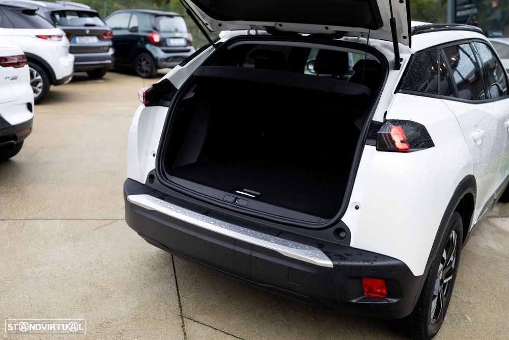 Peugeot e-2008 Allure - 25