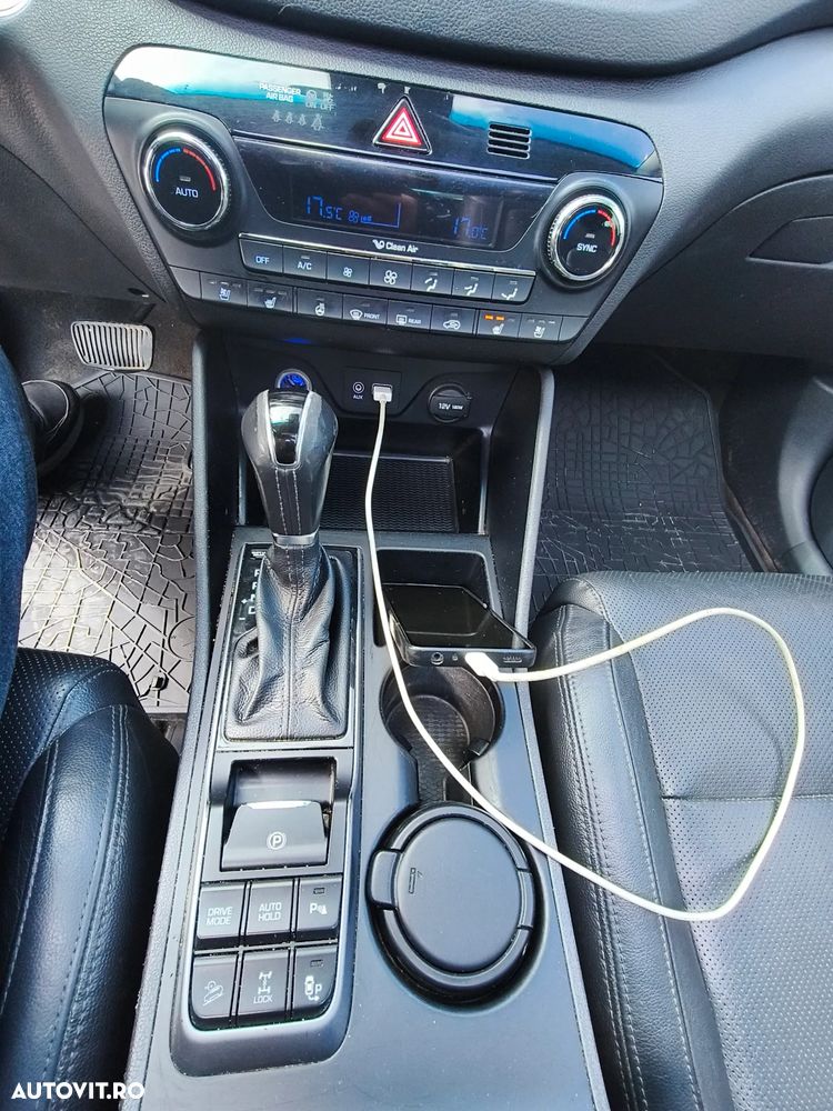 Hyundai Tucson 2.0 CRDI 4WD 6AT Luxury Pack+ - 19