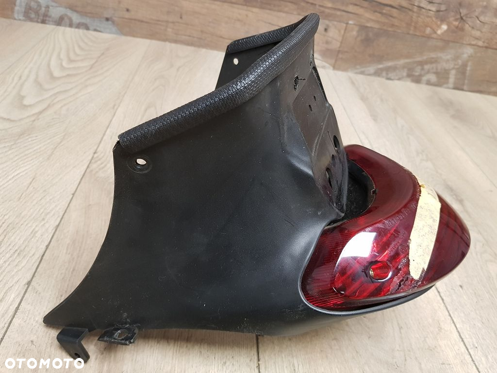 Lampa tył obudowa Suzuki TL1000 R - 6