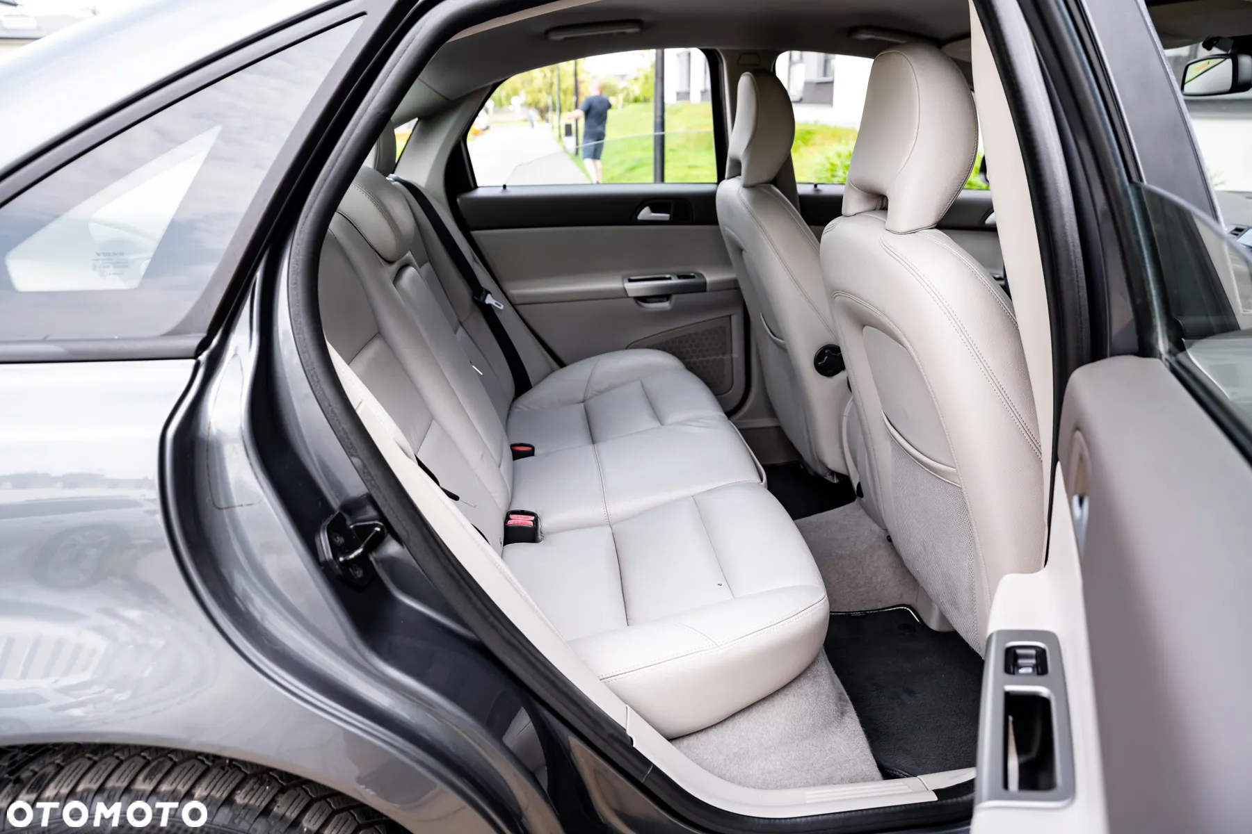 Volvo S40 T5 R-Design - 19