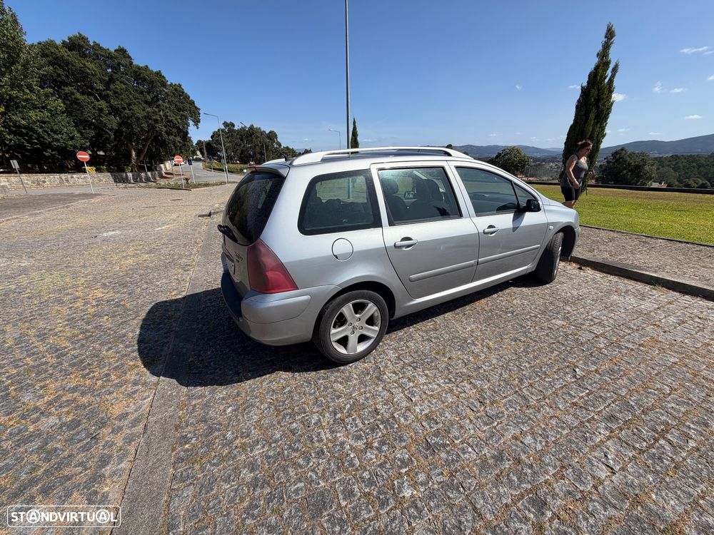 Peugeot 307 - 1