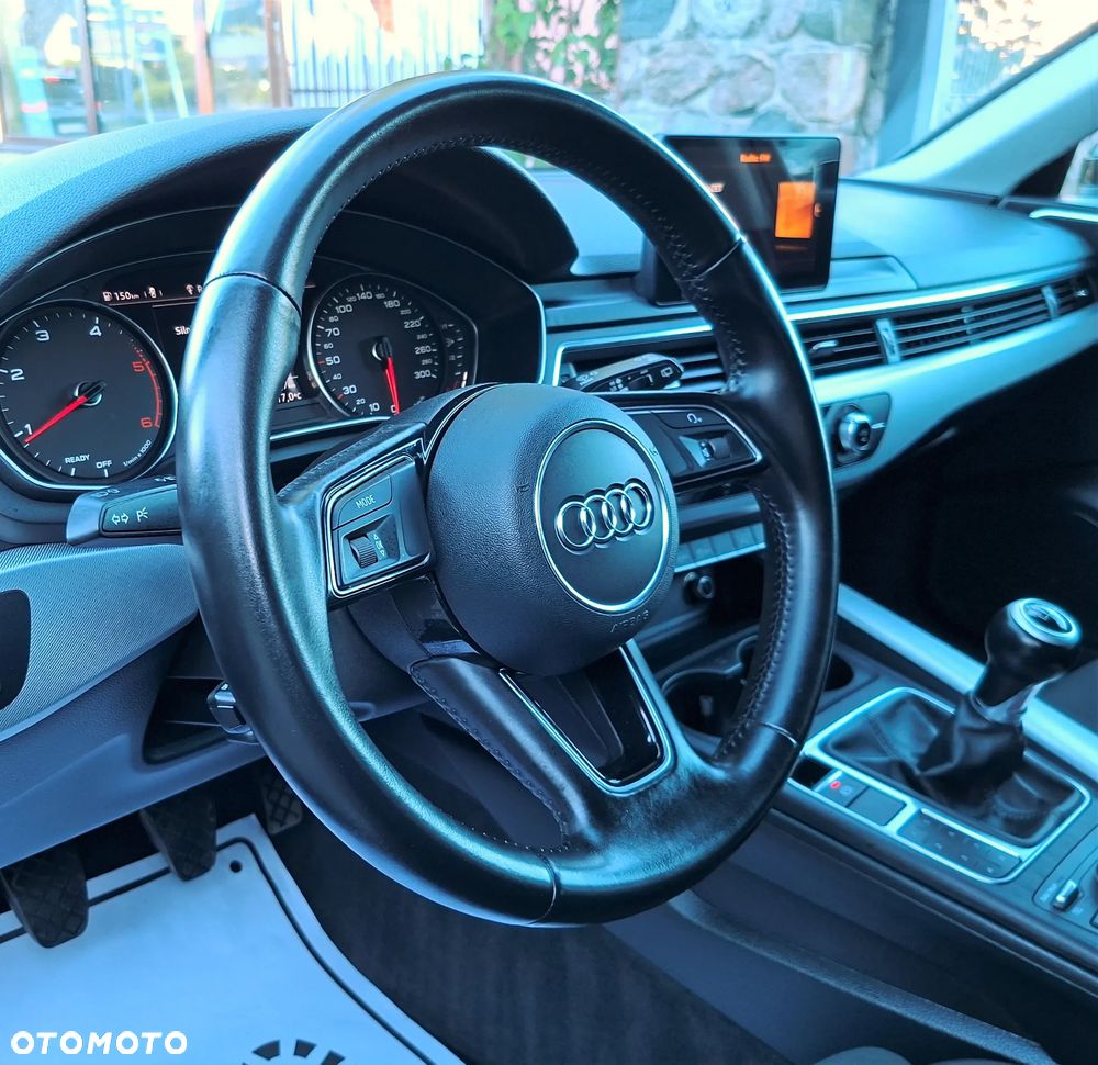 Audi A4 Avant 2.0 TDI - 24