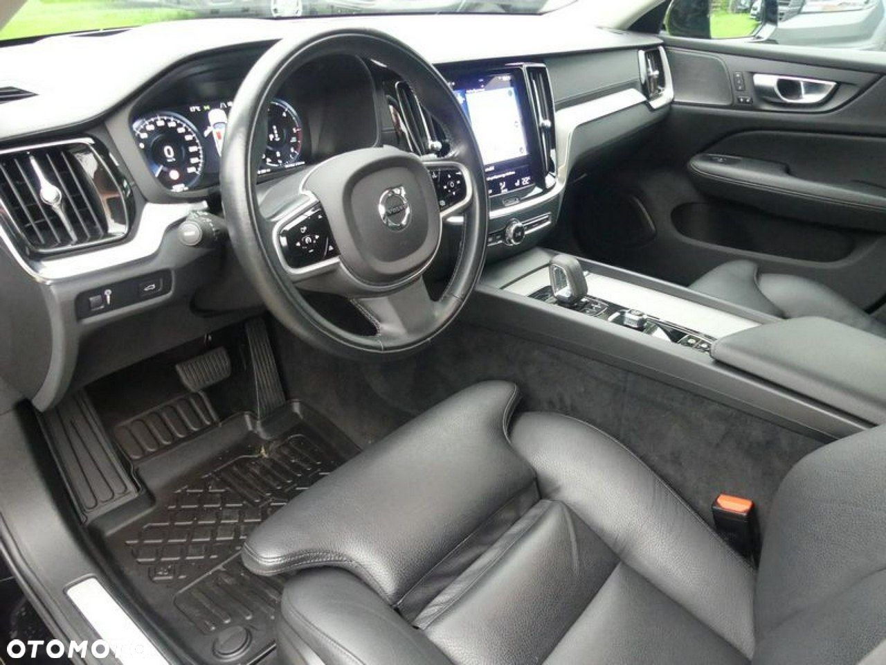 Volvo V60 Cross Country - 4