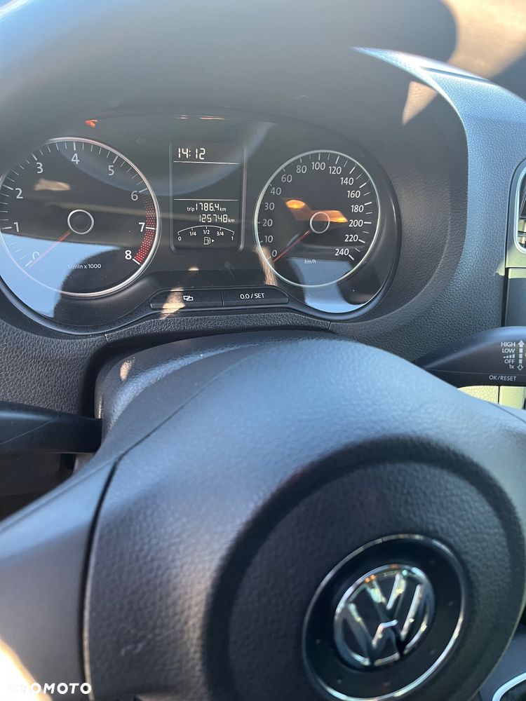 Volkswagen Polo 1.4 FSI Comfortline - 9