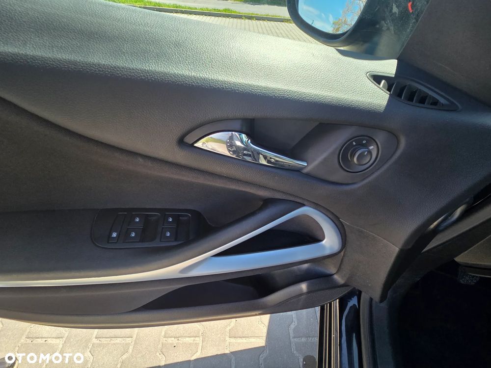 Opel Zafira - 11