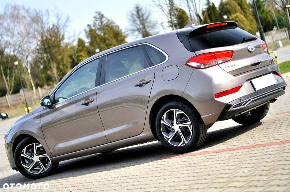 Hyundai i30 1.5 T-GDI 48V-Hybrid Advantage - 4