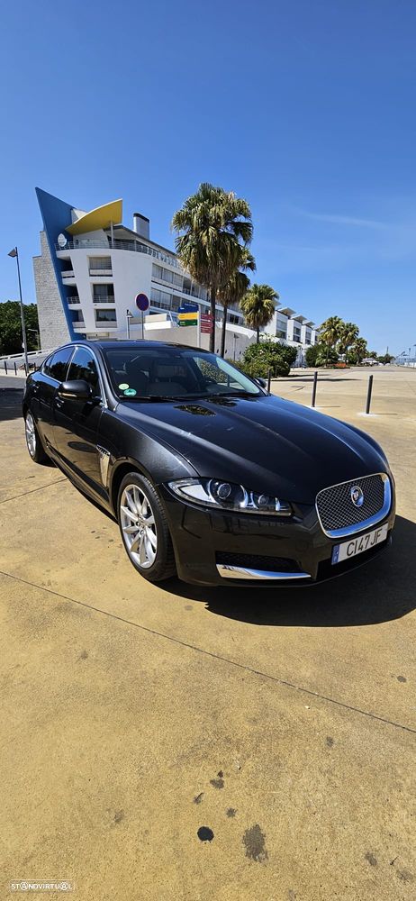 Jaguar XF 2.2 D Premium Luxury - 8