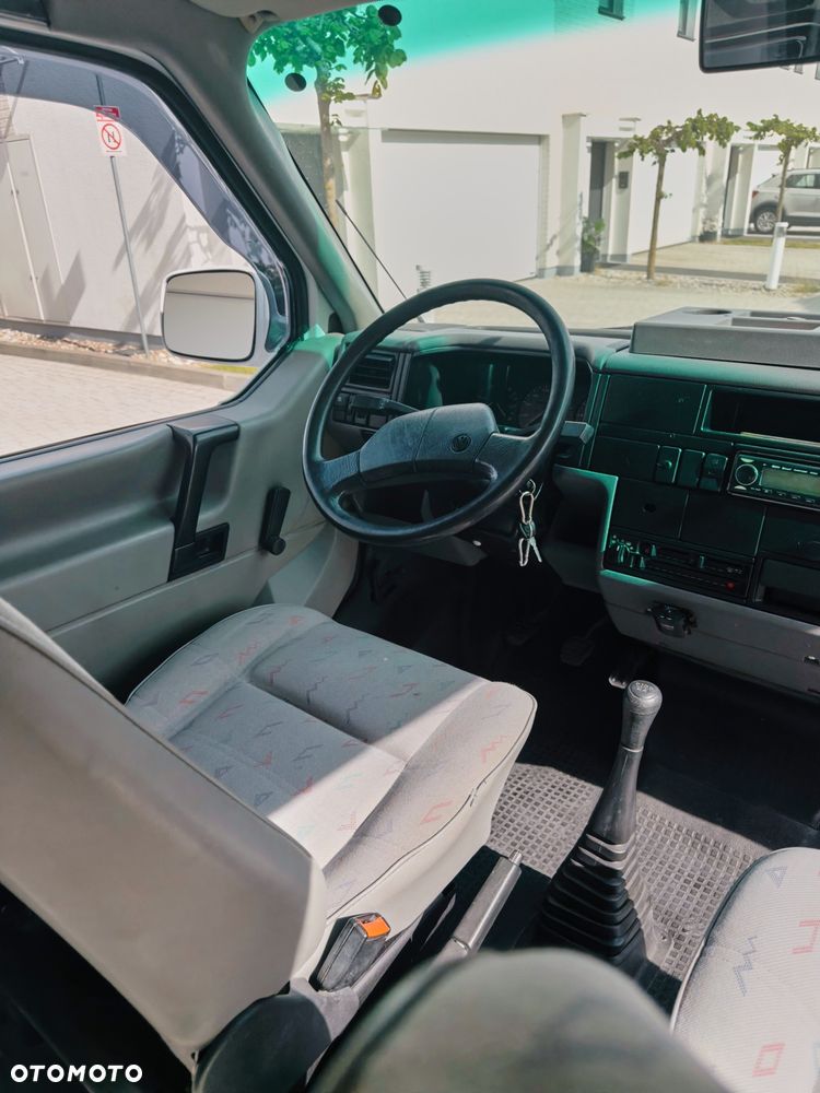 Volkswagen California - 23