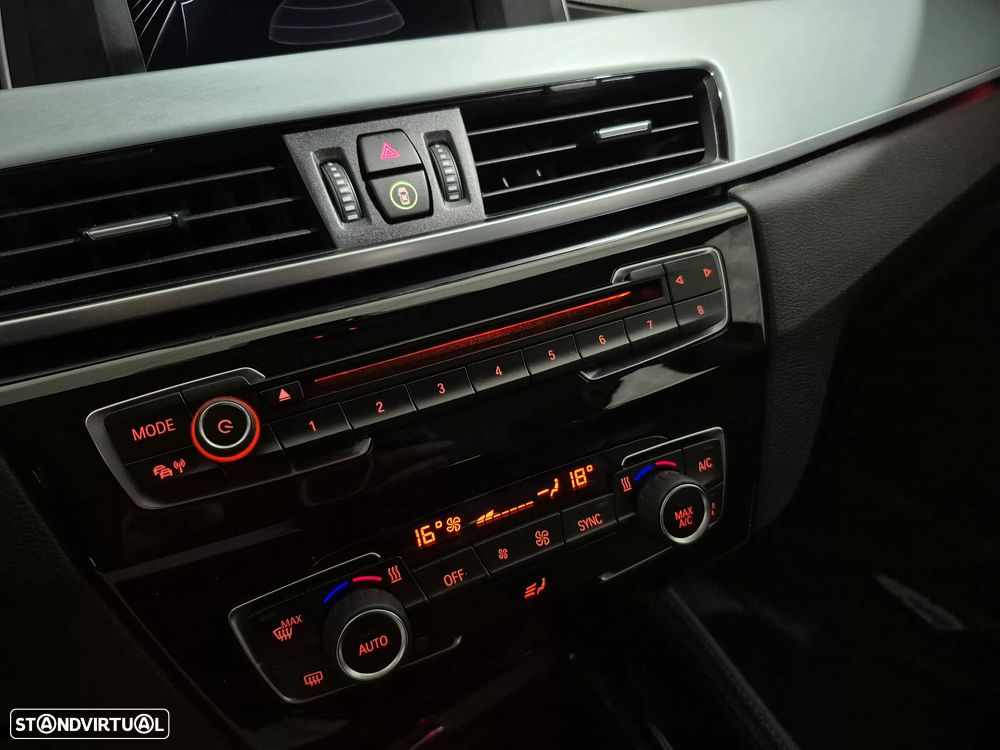 BMW X1 16 d sDrive Line xLine - 21