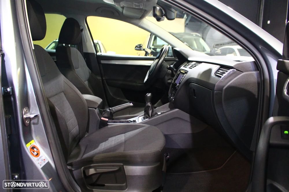 Skoda Octavia 1.6 TDI Sportline Pack - 16