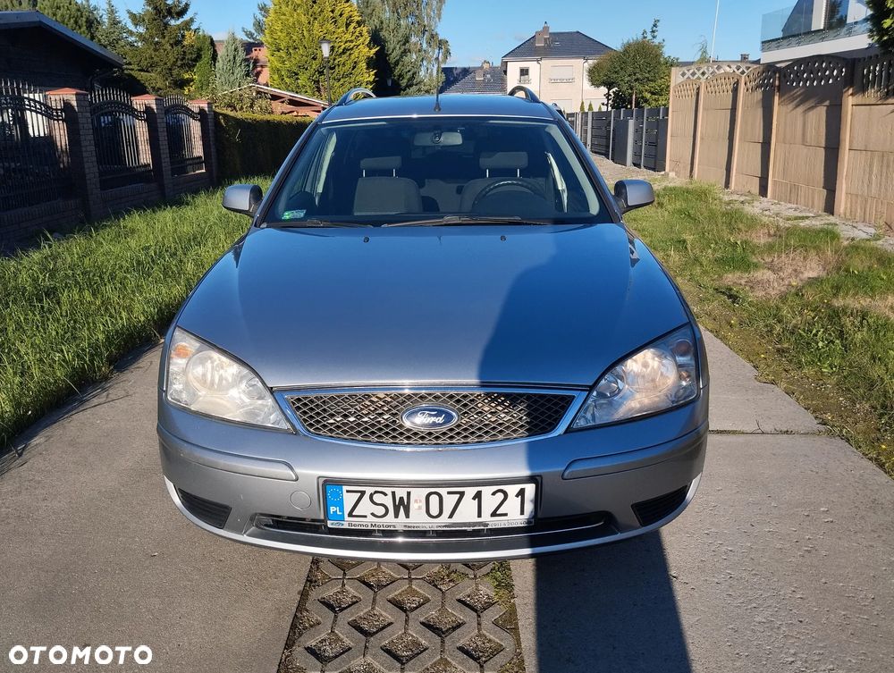 Ford Mondeo Turnier 2.0 TDCi Ambiente - 11