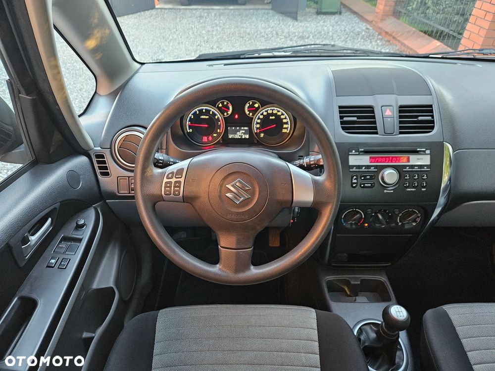 Suzuki SX4 - 5