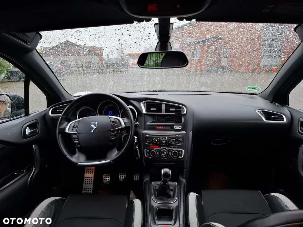 Citroën DS4 HDi 165 SportChic - 10