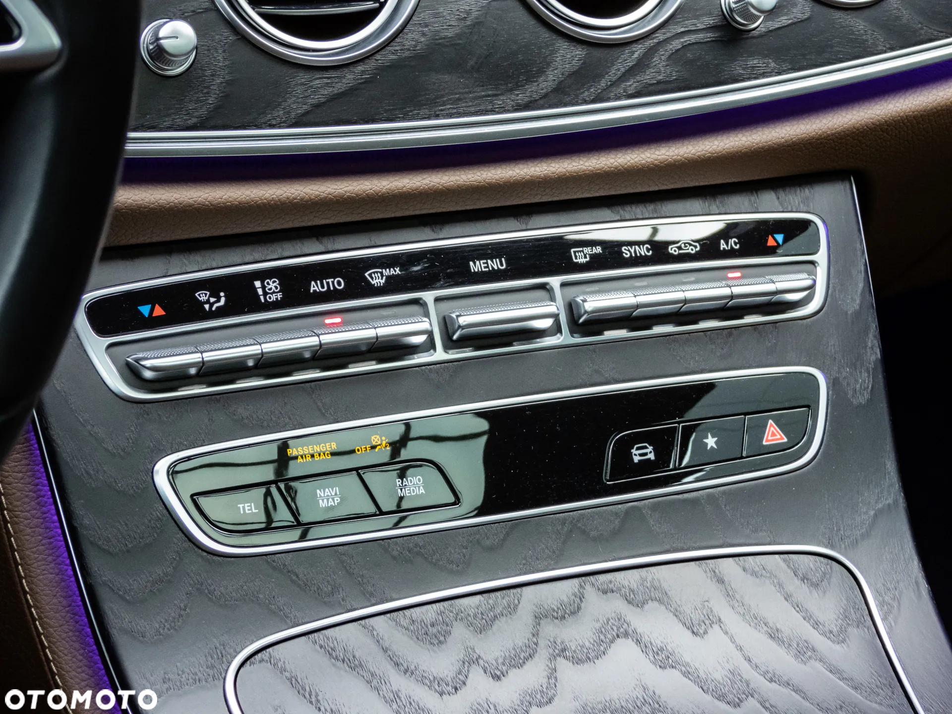 Mercedes-Benz Klasa E 220 d 4-Matic All-Terrain Avantgarde - 32