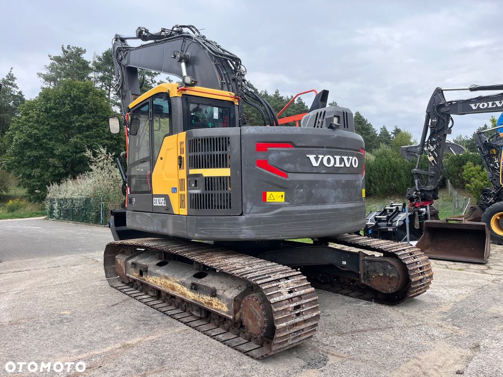 Volvo ECR235EL - 3