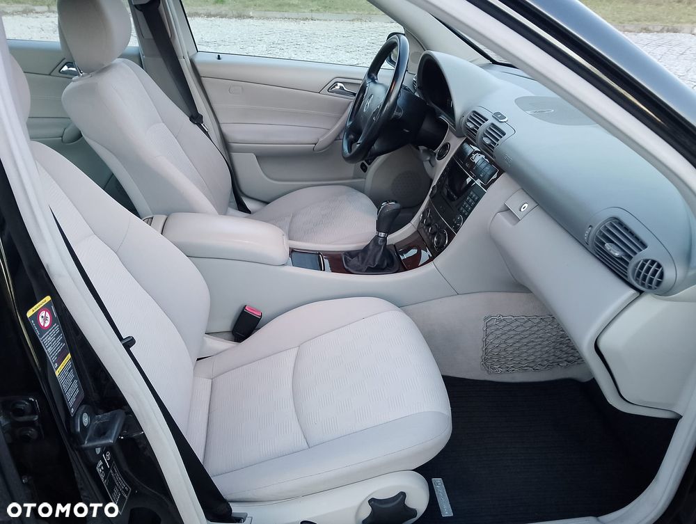 Mercedes-Benz Klasa C 180 Kompressor Avantgarde Starline - 23