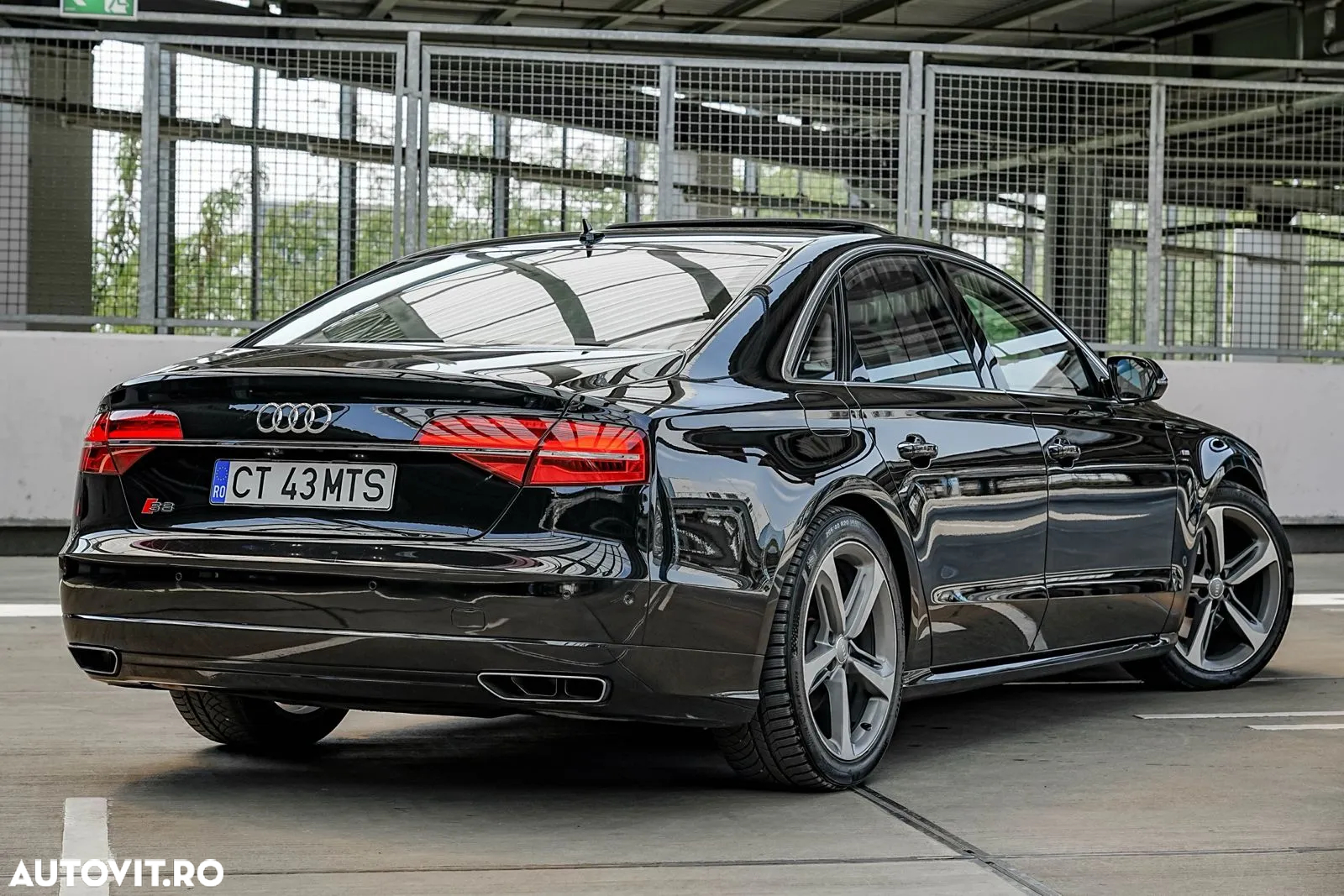 Audi A8 - 8