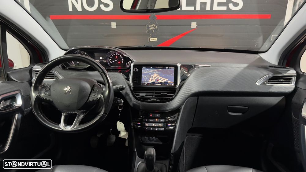 Peugeot 2008 PureTech 110 Stop&Start Allure - 16