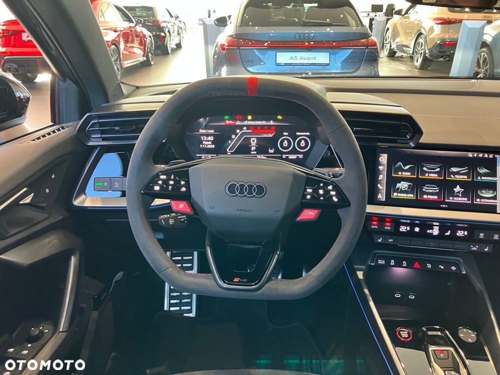 Audi RS3 Limousine - 23