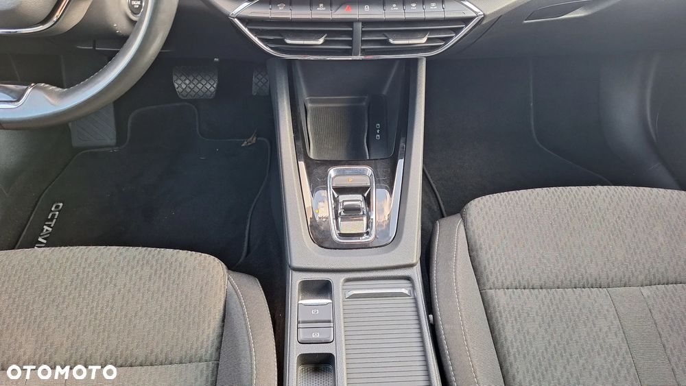 Skoda Octavia - 25