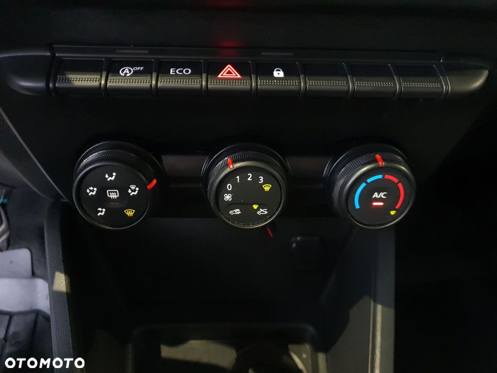 Dacia Duster 1.0 TCe Essential - 17