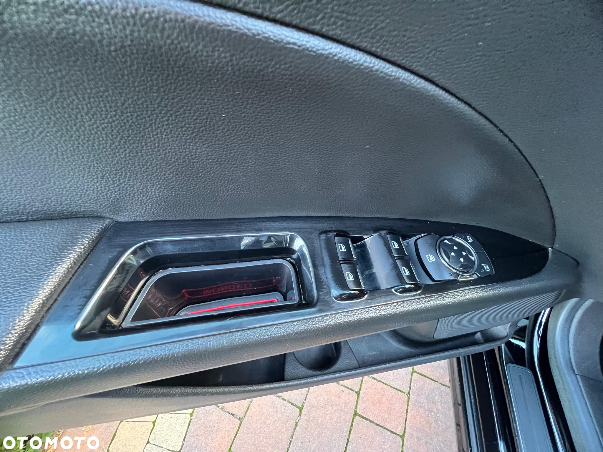 Ford Fusion 2.0 EcoBoost Titanium - 12