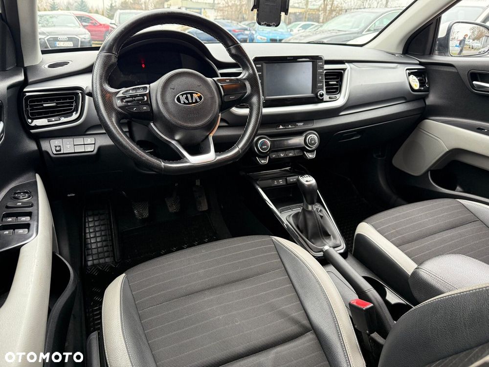 Kia Stonic - 19