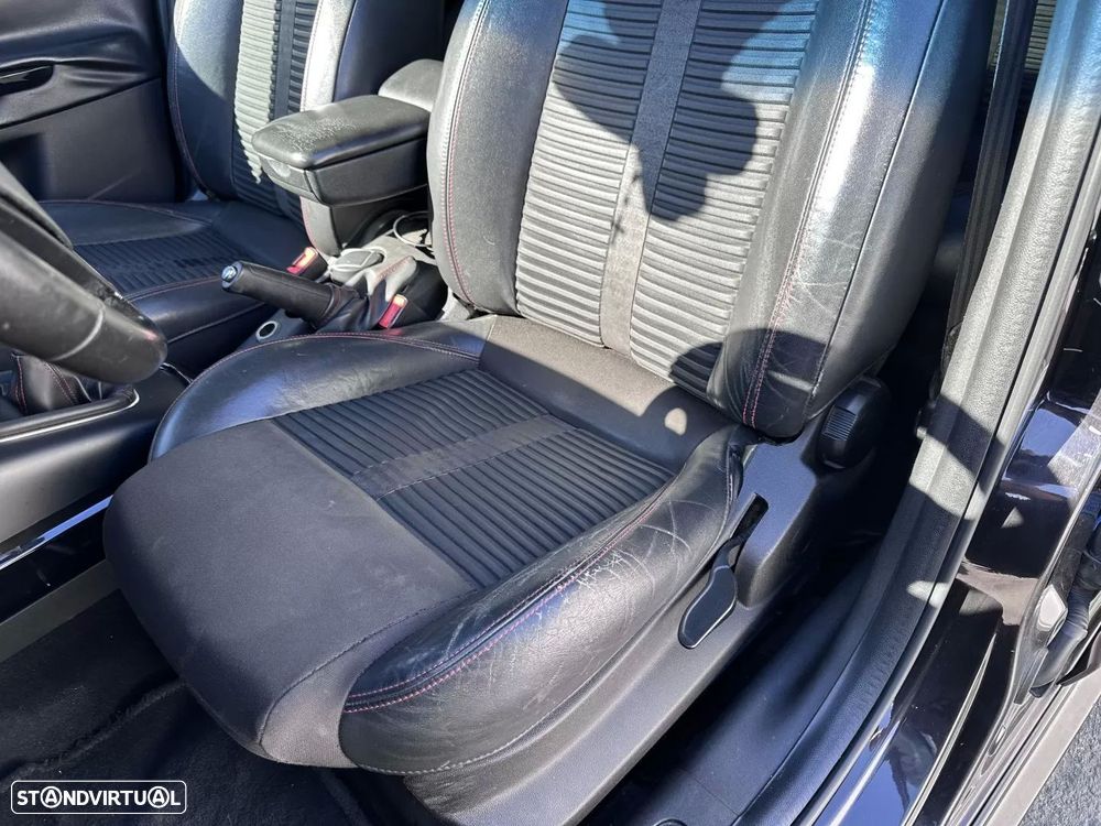 Alfa Romeo Giulietta 1.6 JTDM Distinctive - 19