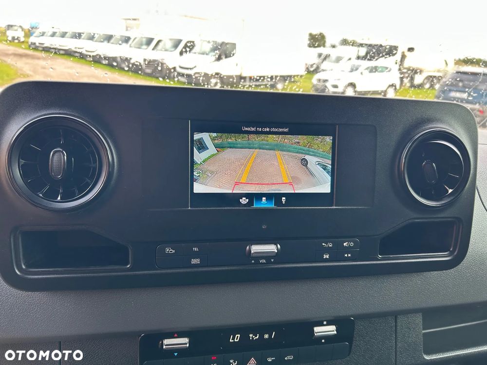 Mercedes-Benz Sprinter - 27