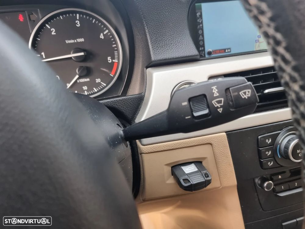 BMW 320 d Navigation - 9