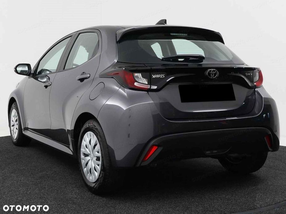 Toyota Yaris - 7