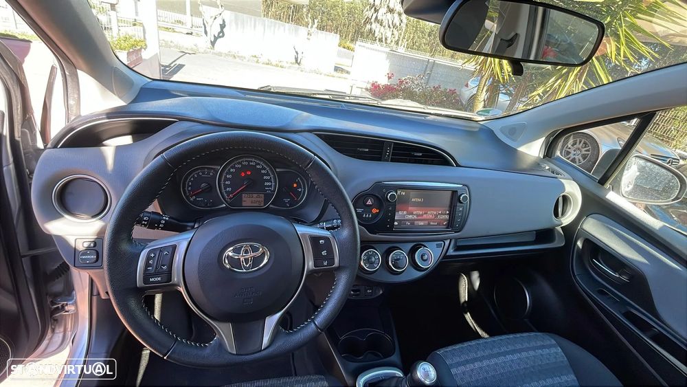 Toyota Yaris - 14