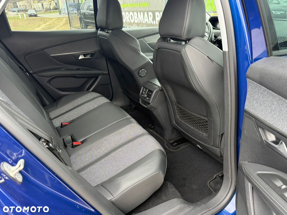 Peugeot 3008 1.6 PureTech GPF Active S&S EAT8 - 15