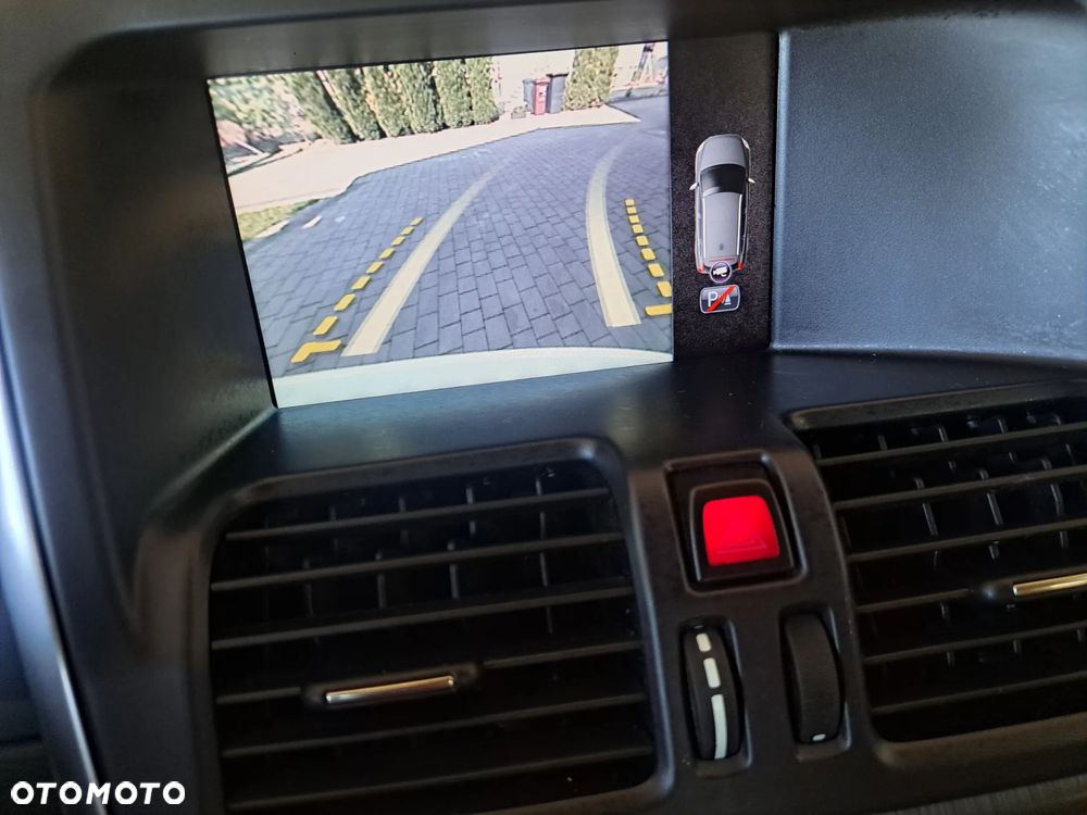 Volvo XC 60 T6 AWD Edition Pro - 20
