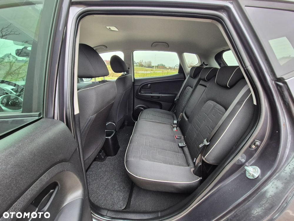 Kia Venga 1.4 CRDi 90 Edition 7 - 23