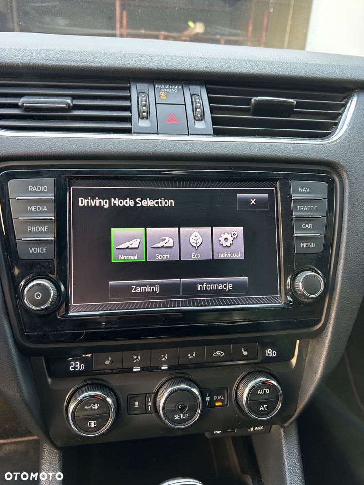 Skoda Octavia 2.0 TSI DSG RS 245 - 27