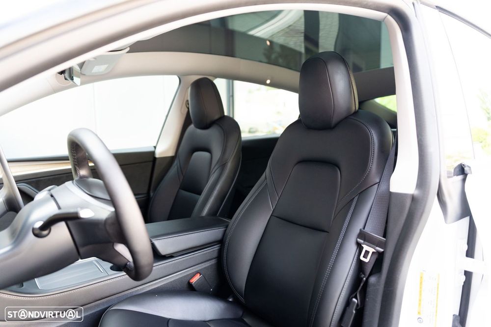 Tesla Model Y Long Range Dual Motor AWD - 7