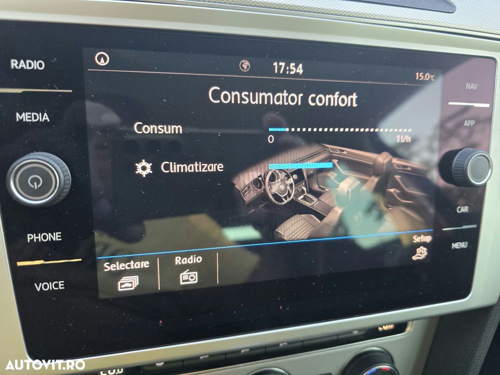 Volkswagen Passat 2.0 TDI DSG Highline - 16