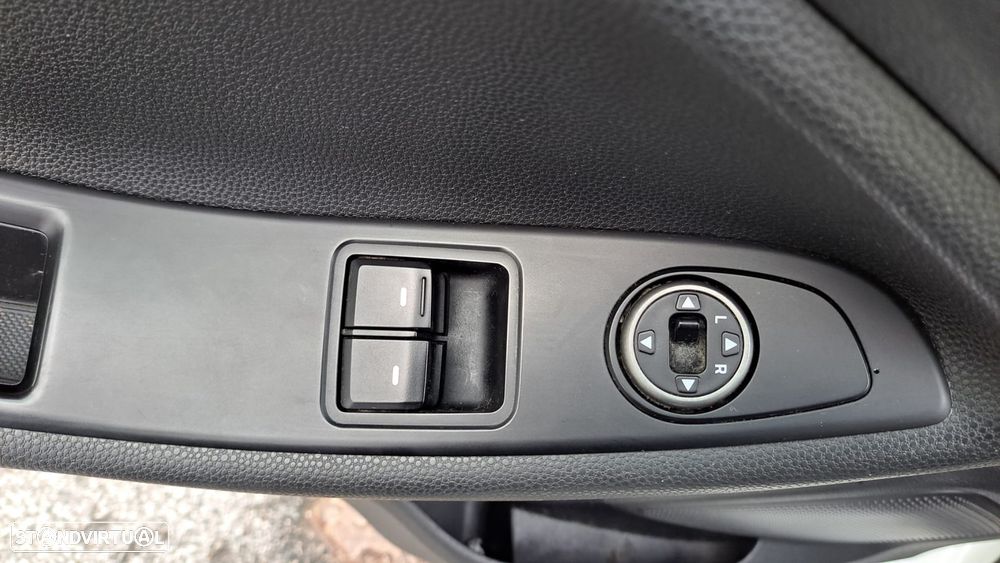 Hyundai i20 1.1 CRDi Access+Bluetooth - 40