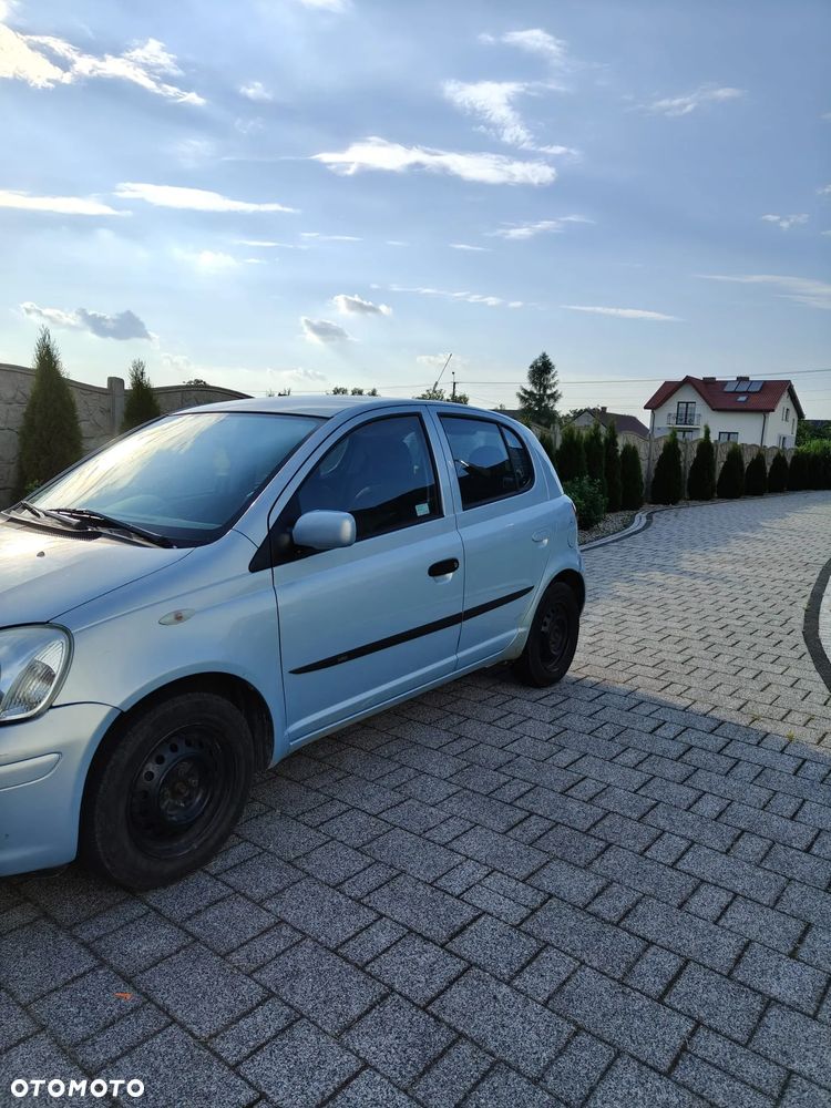 Toyota Yaris 1.3 Blue - 1
