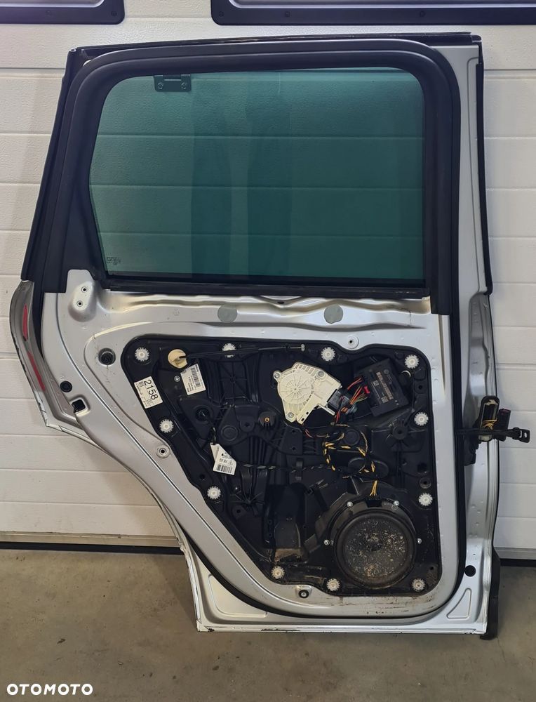 VW TOUAREG 7P 10-18R DRZWI LEWY TYŁ LX7W - 4