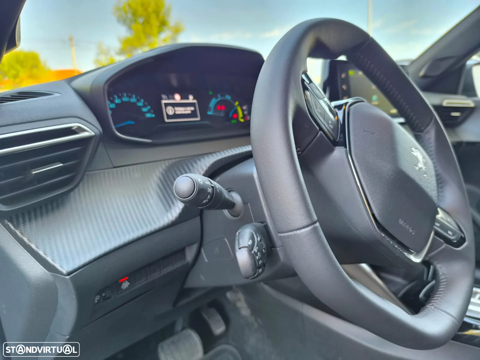 Peugeot e-2008 50 kWh Active Pack - 4