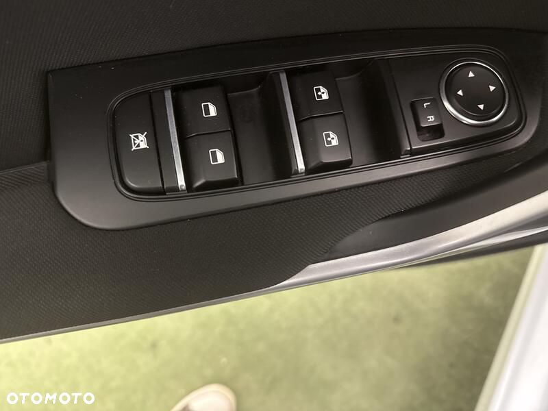 Kia Ceed 1.5 T-GDI M - 12