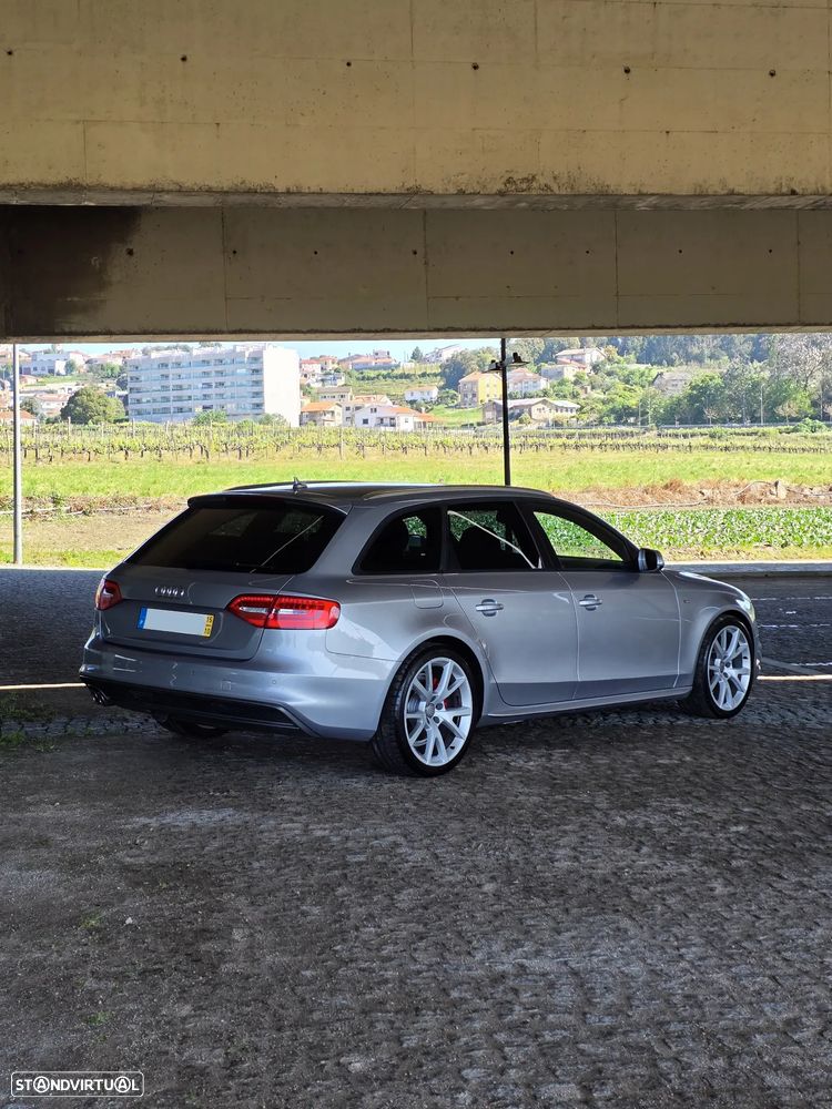 Audi A4 2.0 TDI multitronic S-line - 26