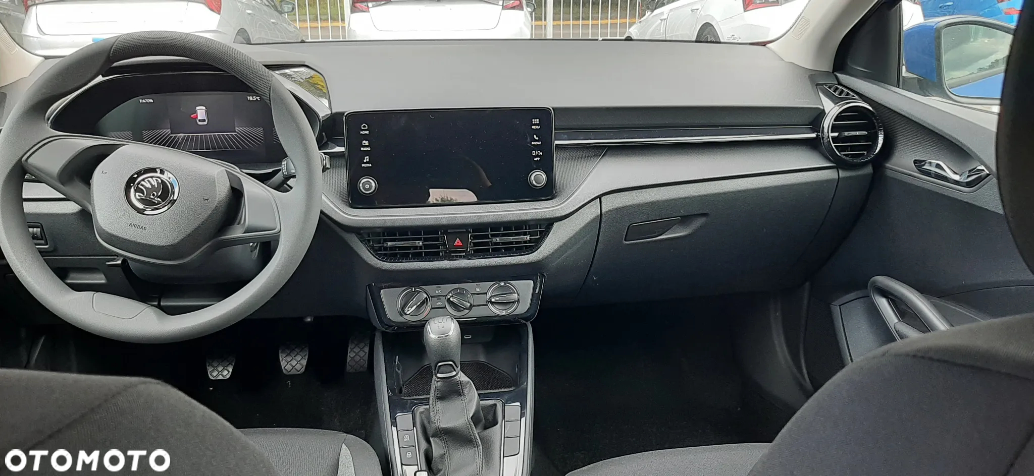 Skoda Fabia 1.0 Essence - 11