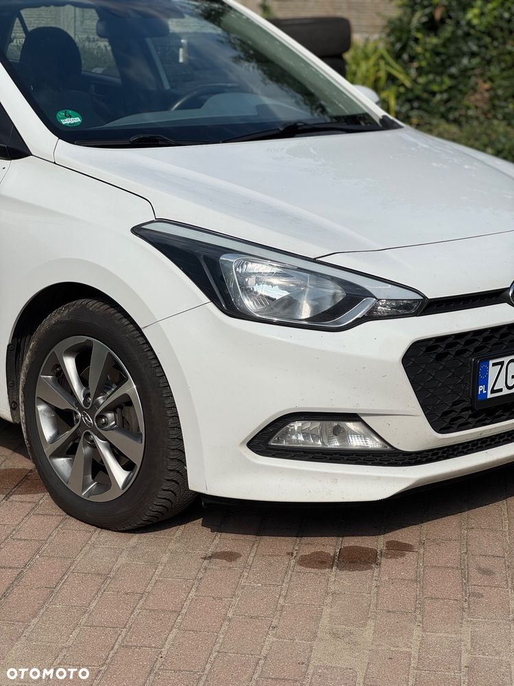 Hyundai i20 1.1 CRDi YES Gold - 8