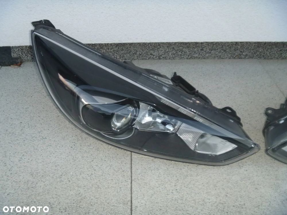 FORD FOCUS MK3 LIFT XENON LED PRAWY ORYGINAŁ - 5