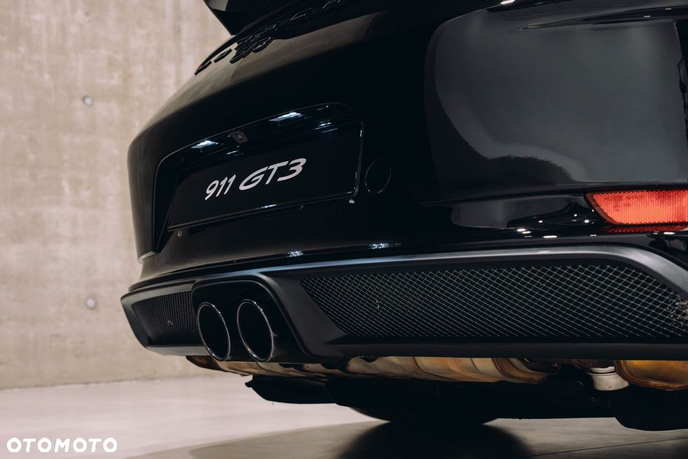 Porsche 911 - 25