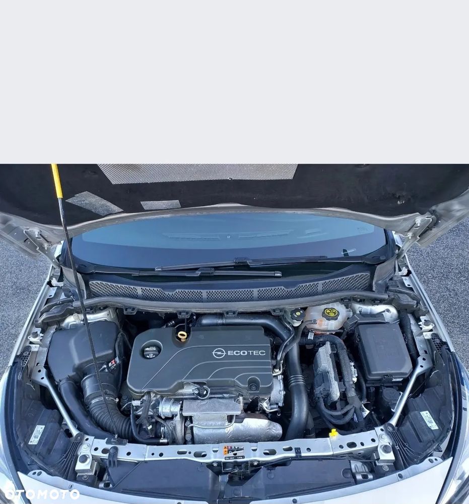 Opel Astra 1.4 T Dynamic - 11